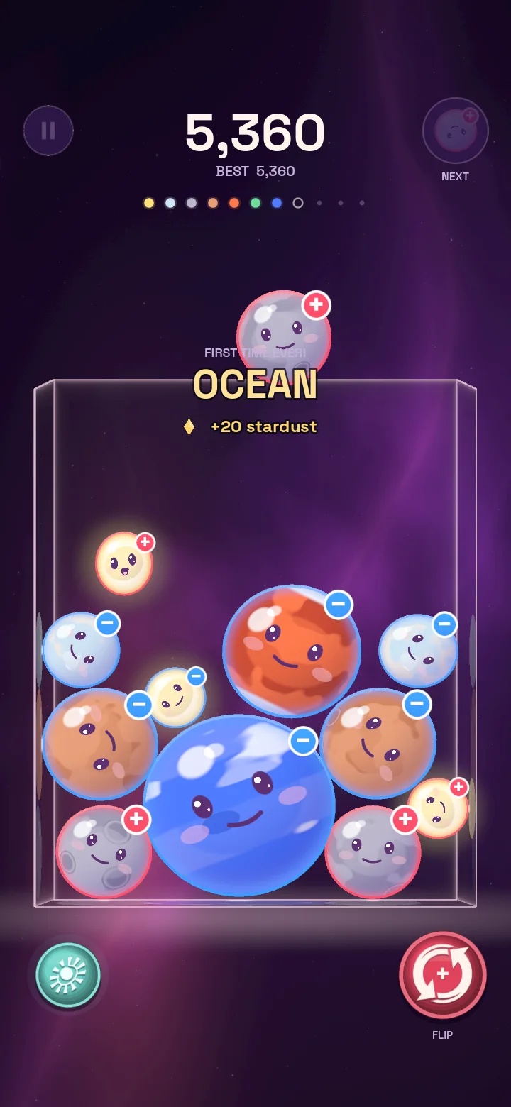 Cosmash on iPhone: smiling planets in a glass jar